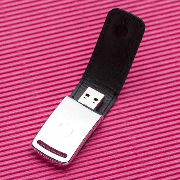 55 | Pen Drive de Couro 4GB/8GB - Image 3
