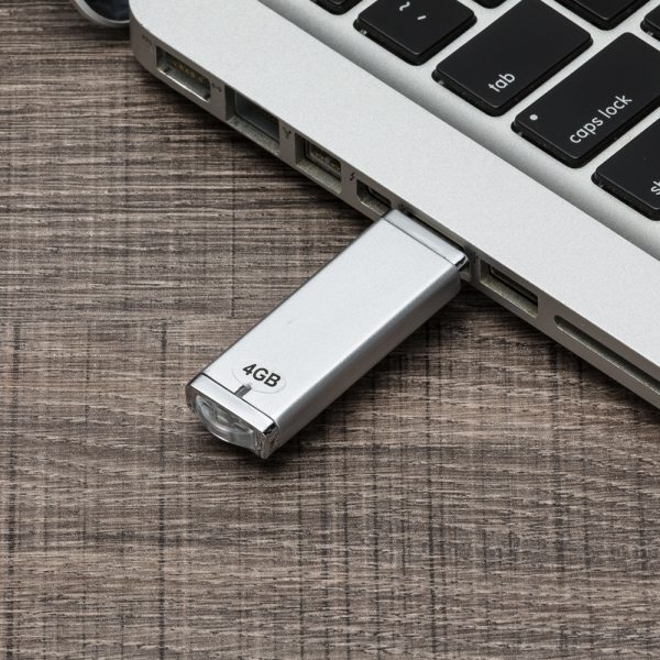 19 | Pen Drive Super Talent 4GB/8GB - Image 4